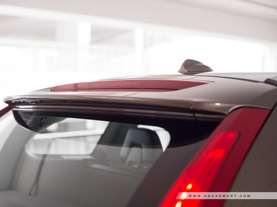 https://i.i-sgcm.com/new_cars/cars/10656/10656_g131