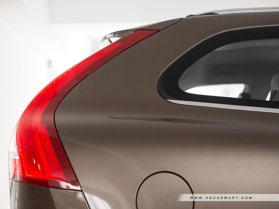https://i.i-sgcm.com/new_cars/cars/10656/10656_g133