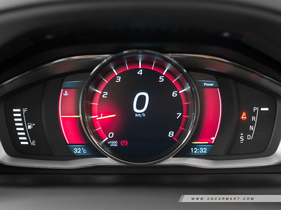 https://i.i-sgcm.com/new_cars/cars/10656/10656_g140