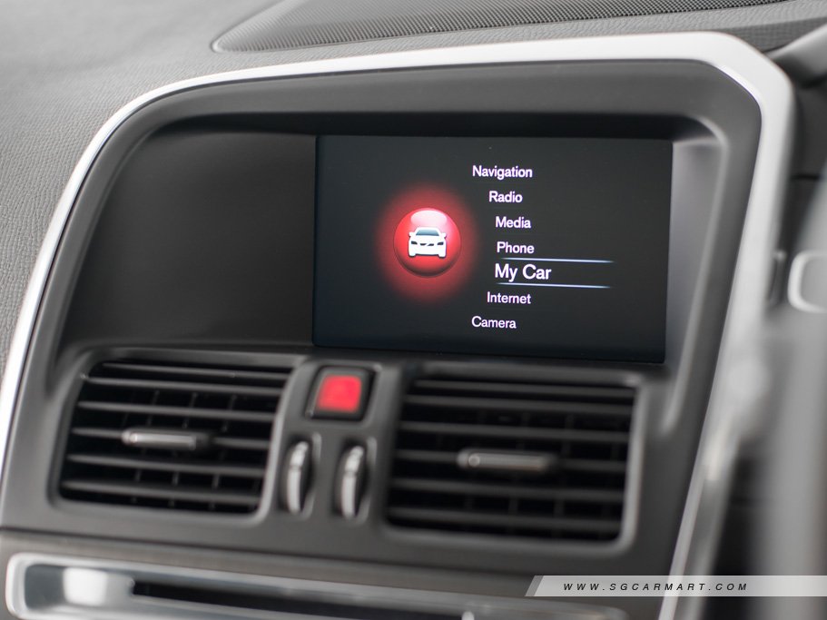 https://i.i-sgcm.com/new_cars/cars/10656/10656_g141