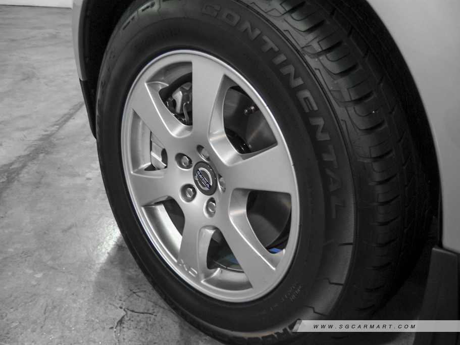 https://i.i-sgcm.com/new_cars/cars/10656/10656_g86