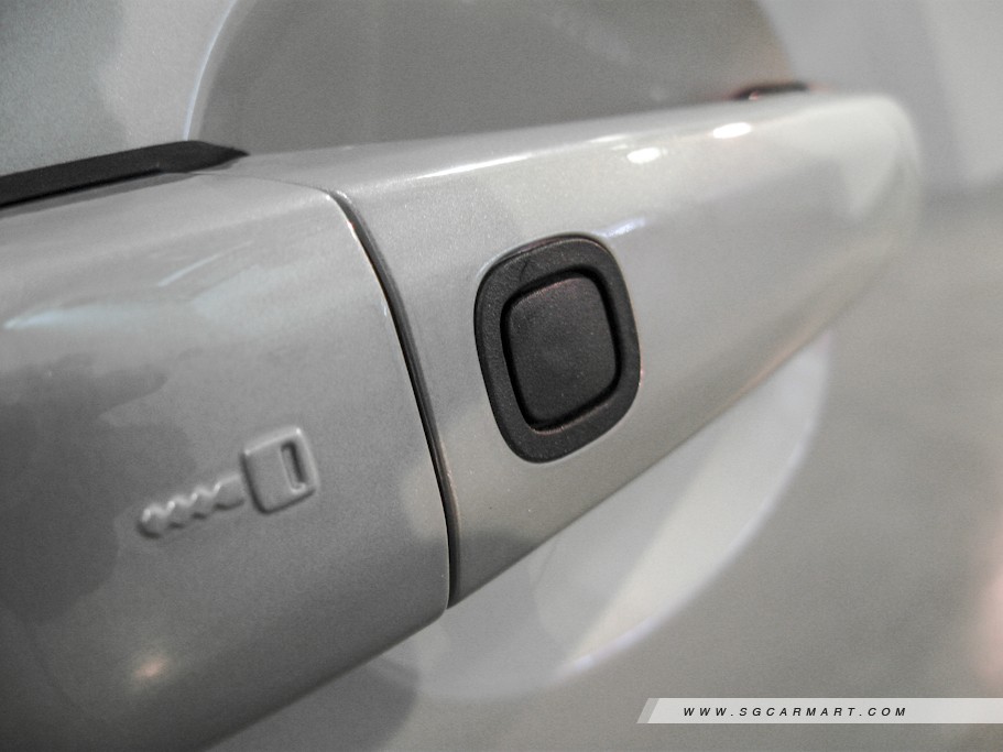 https://i.i-sgcm.com/new_cars/cars/10656/10656_g87