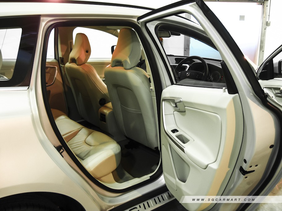 https://i.i-sgcm.com/new_cars/cars/10656/10656_g89
