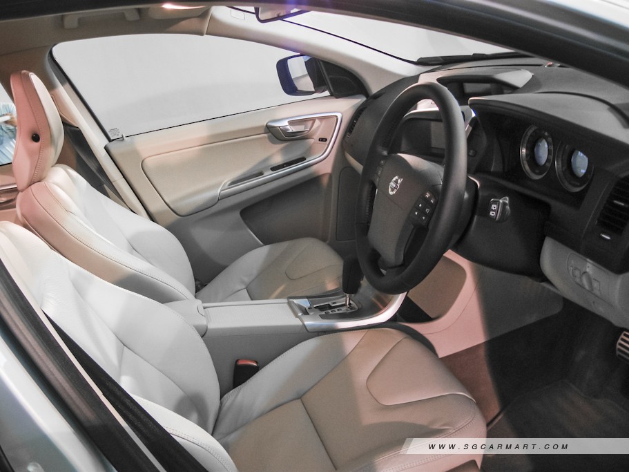 https://i.i-sgcm.com/new_cars/cars/10656/10656_g91