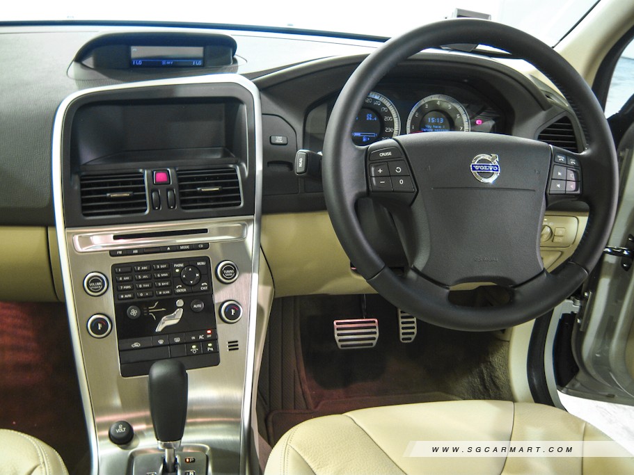 https://i.i-sgcm.com/new_cars/cars/10656/10656_g96