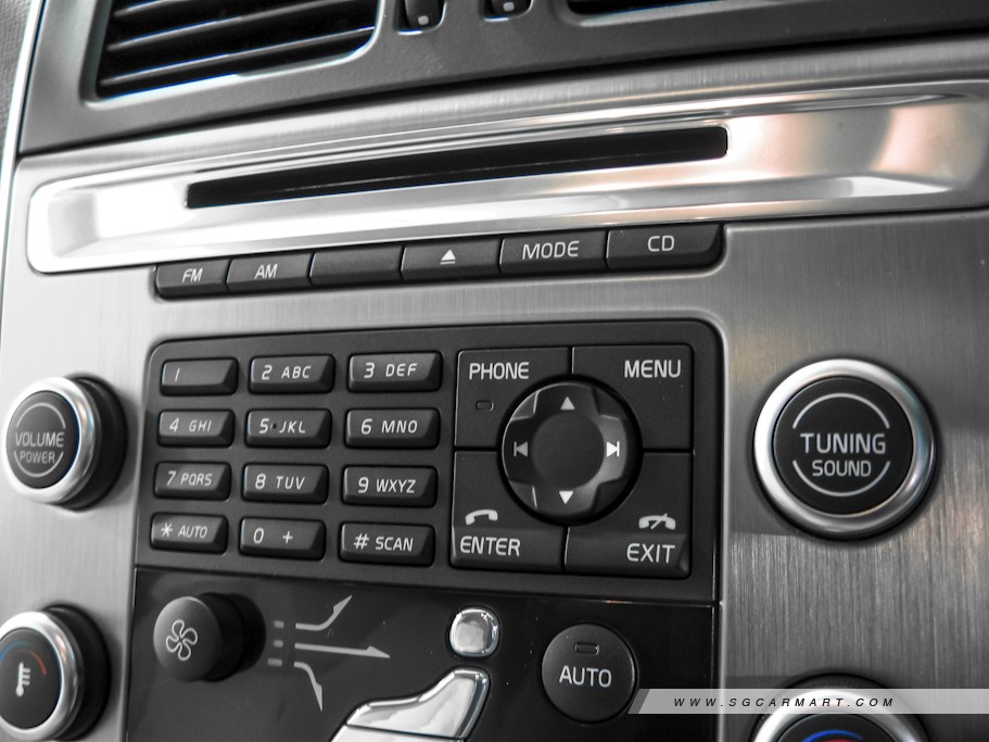 https://i.i-sgcm.com/new_cars/cars/10656/10656_g97