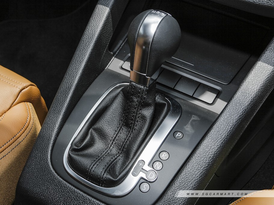 https://i.i-sgcm.com/new_cars/cars/10665/10665_g17