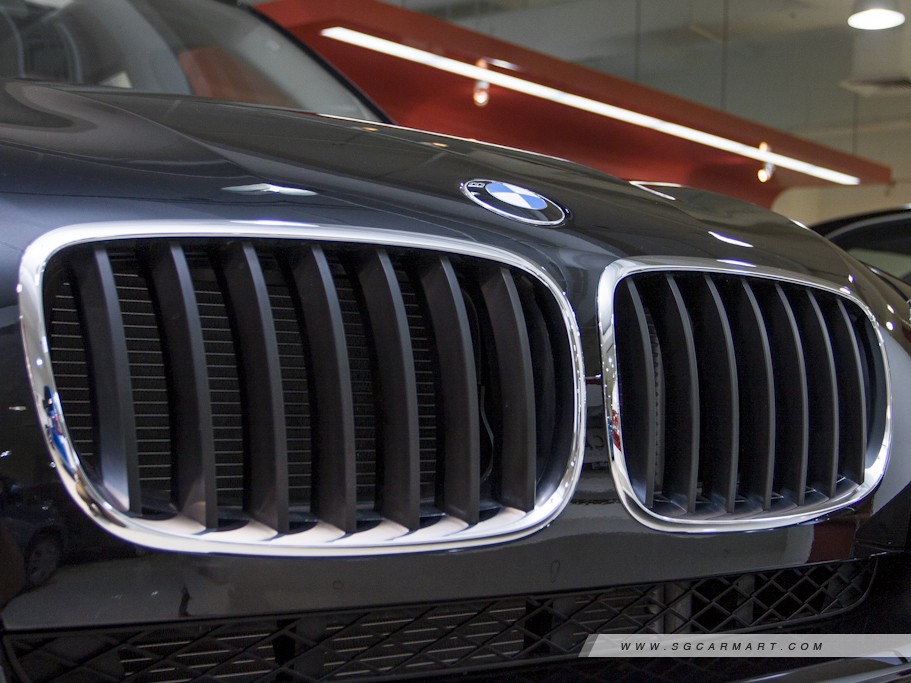 https://i.i-sgcm.com/new_cars/cars/10669/10669_g11