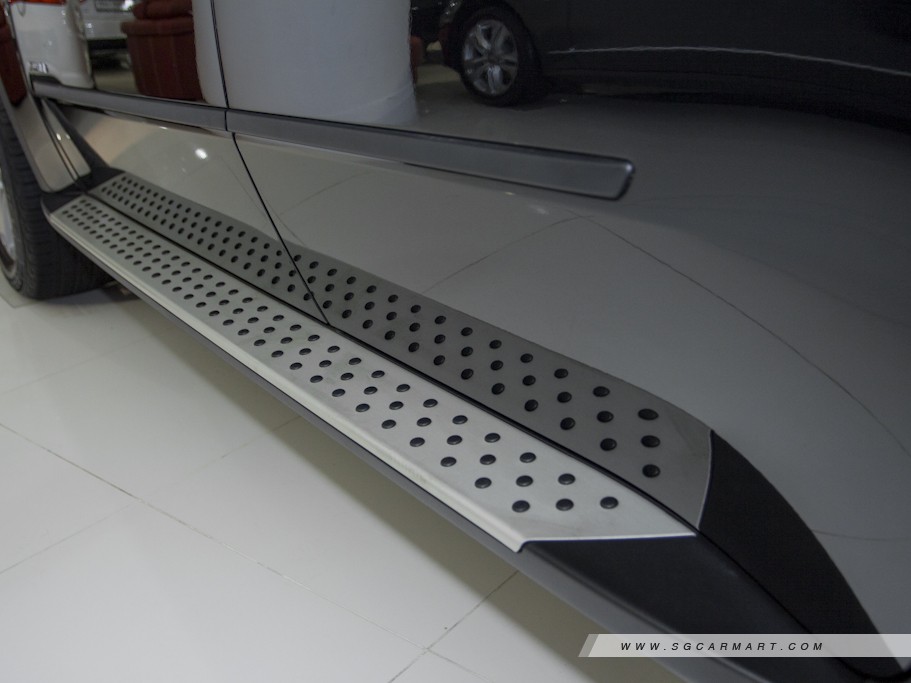 https://i.i-sgcm.com/new_cars/cars/10669/10669_g13