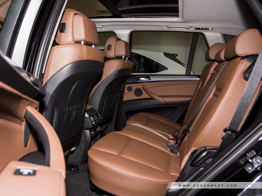 https://i.i-sgcm.com/new_cars/cars/10669/10669_g18