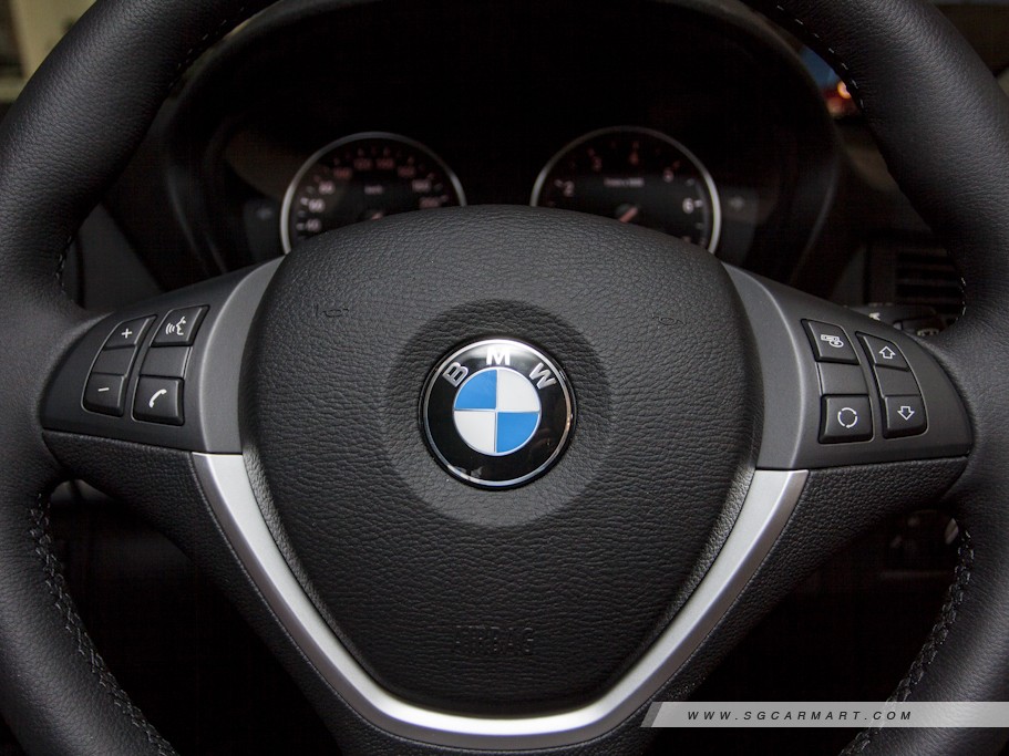 https://i.i-sgcm.com/new_cars/cars/10669/10669_g20