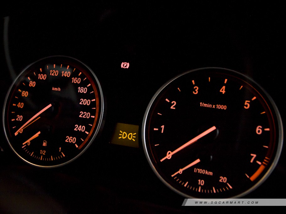 https://i.i-sgcm.com/new_cars/cars/10669/10669_g21