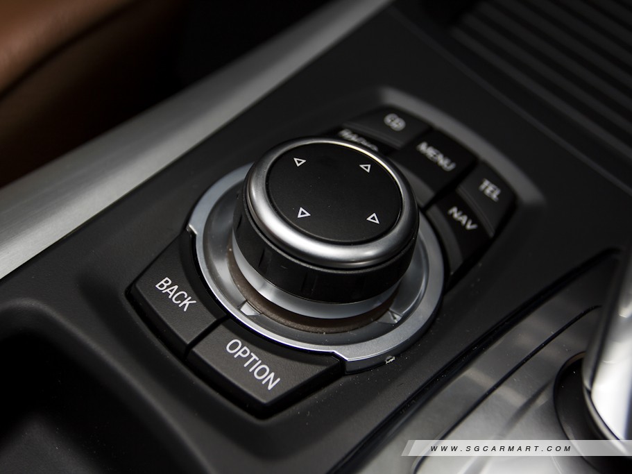 https://i.i-sgcm.com/new_cars/cars/10669/10669_g26