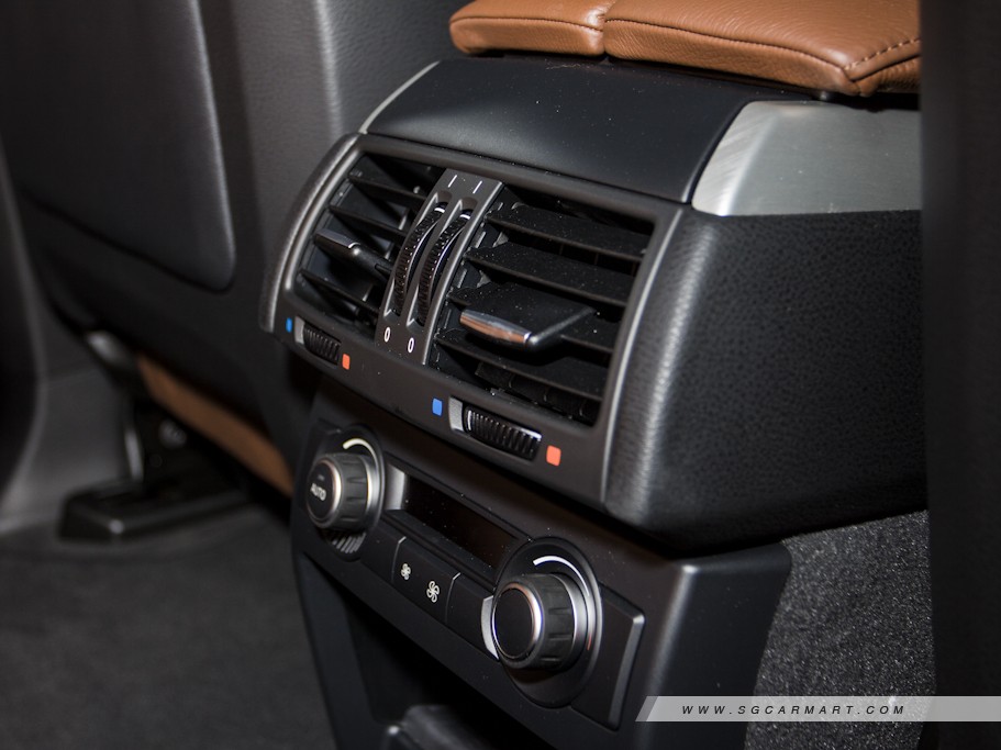 https://i.i-sgcm.com/new_cars/cars/10669/10669_g33