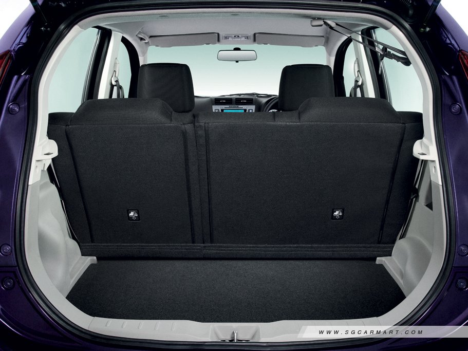 https://i.i-sgcm.com/new_cars/cars/10678/10678_g21