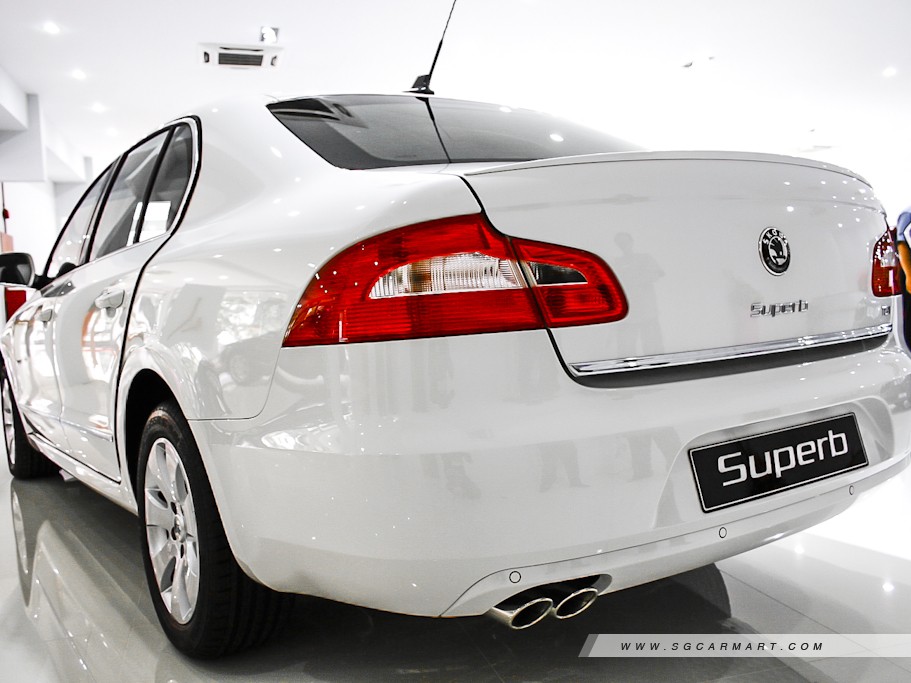 https://i.i-sgcm.com/new_cars/cars/10697/10697_g29