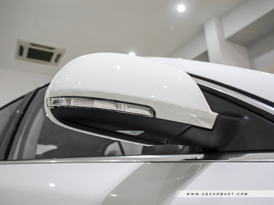https://i.i-sgcm.com/new_cars/cars/10697/10697_g30