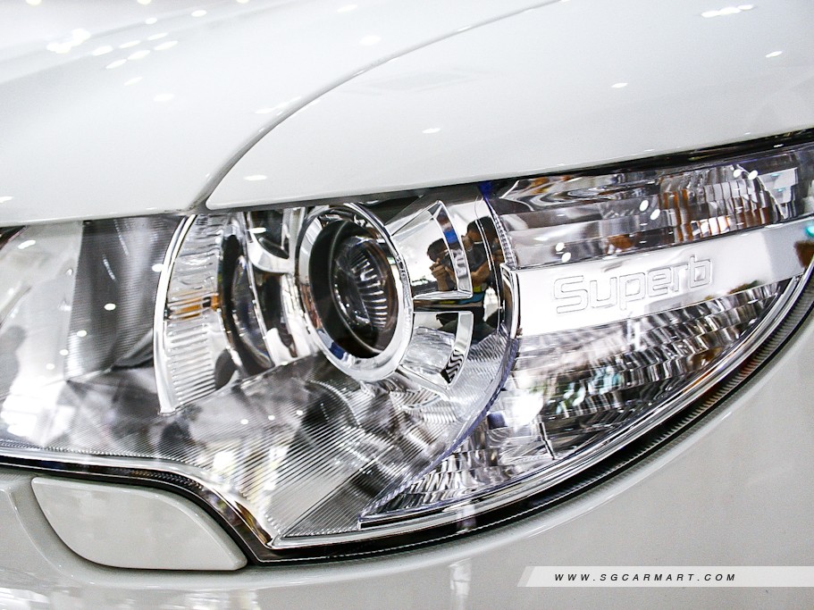https://i.i-sgcm.com/new_cars/cars/10697/10697_g31