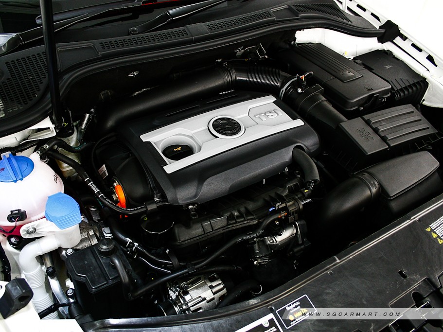 https://i.i-sgcm.com/new_cars/cars/10697/10697_g48