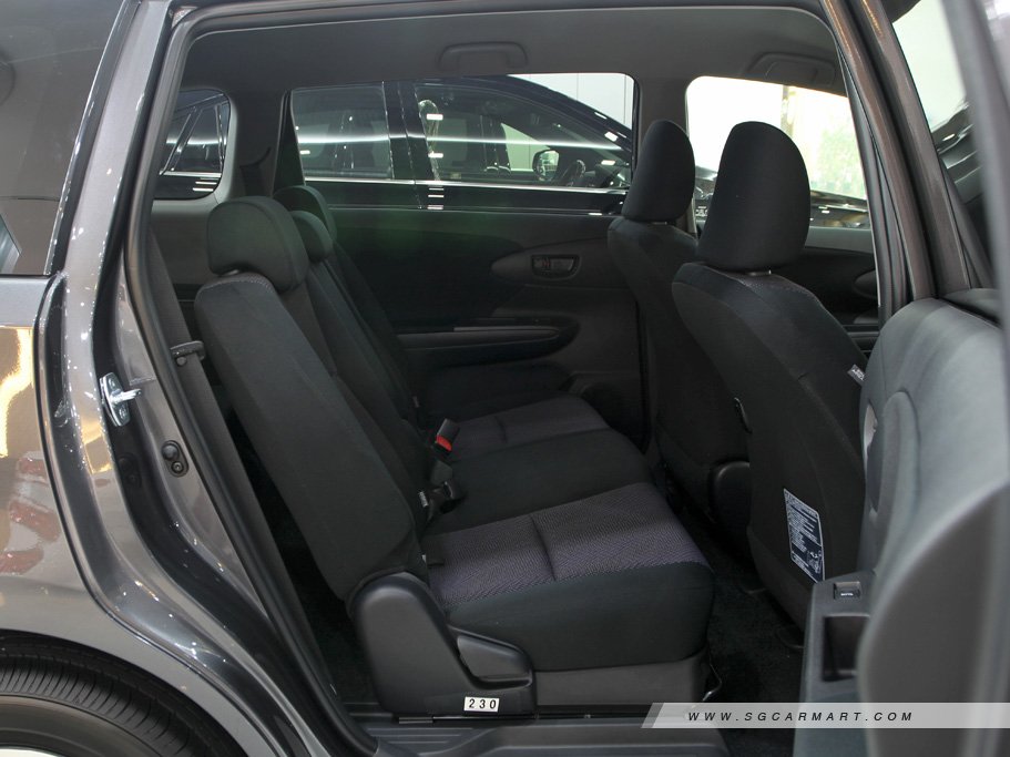 https://i.i-sgcm.com/new_cars/cars/10702/10702_g42