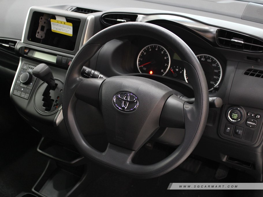 https://i.i-sgcm.com/new_cars/cars/10702/10702_g45