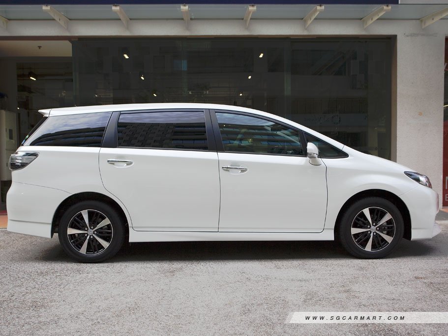 https://i.i-sgcm.com/new_cars/cars/10702/10702_g57