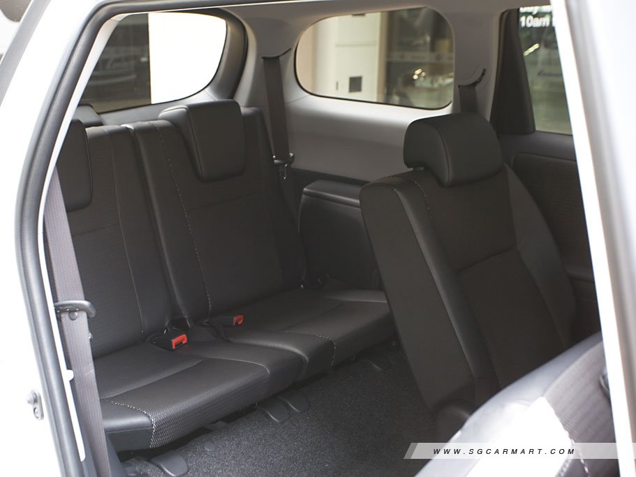 https://i.i-sgcm.com/new_cars/cars/10702/10702_g67