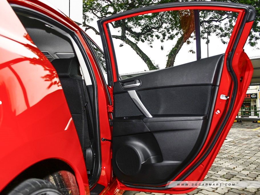 https://i.i-sgcm.com/new_cars/cars/10710/10710_g12