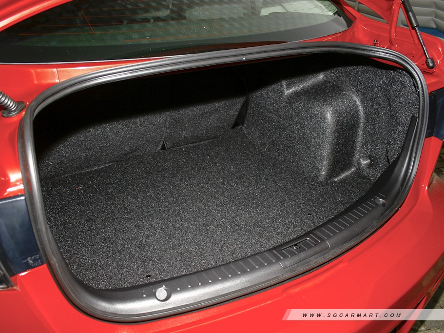 https://i.i-sgcm.com/new_cars/cars/10710/10710_g13
