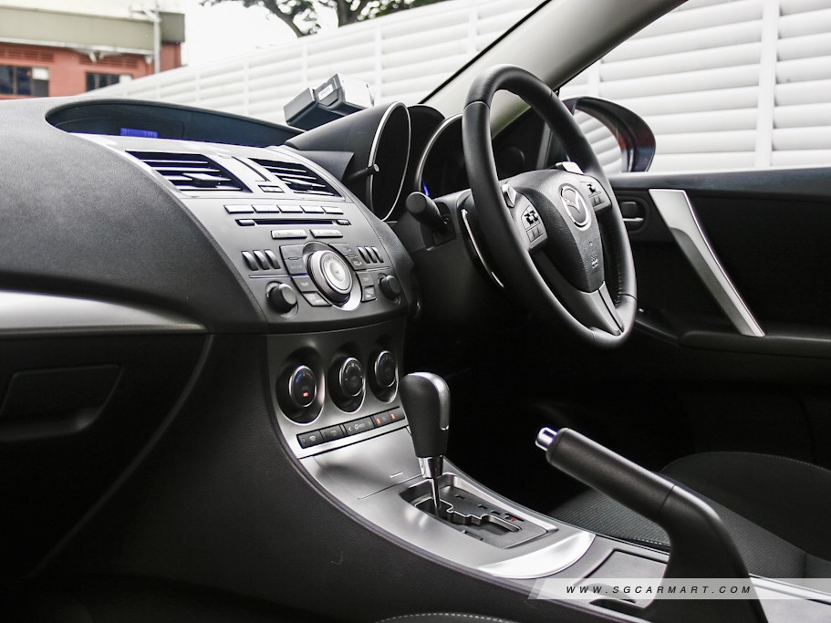 https://i.i-sgcm.com/new_cars/cars/10710/10710_g17