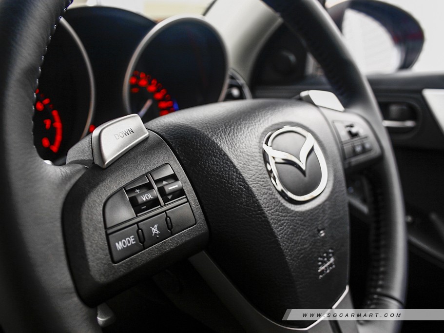 https://i.i-sgcm.com/new_cars/cars/10710/10710_g18