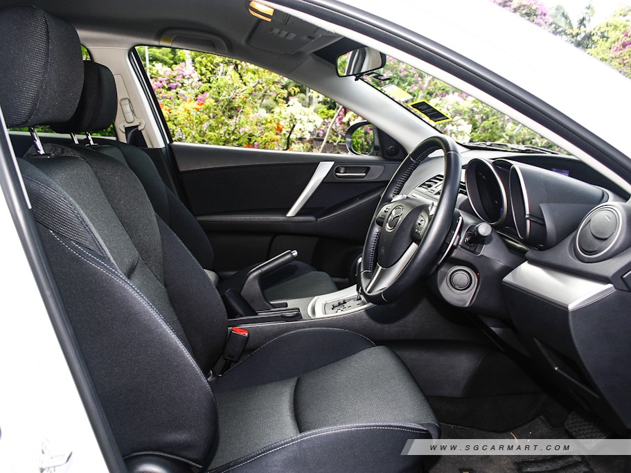 https://i.i-sgcm.com/new_cars/cars/10711/10711_g15