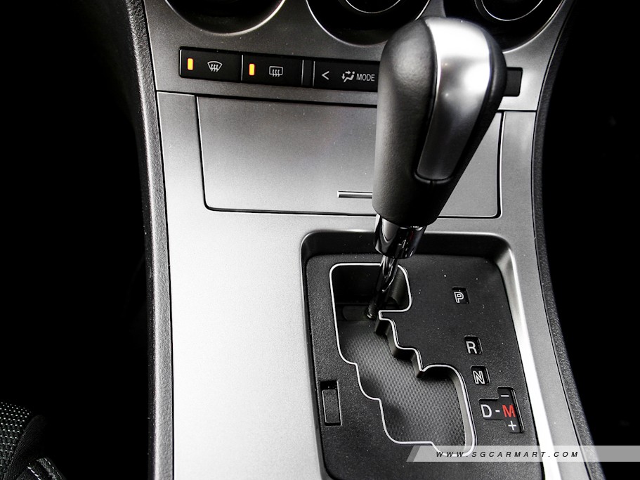 https://i.i-sgcm.com/new_cars/cars/10711/10711_g22