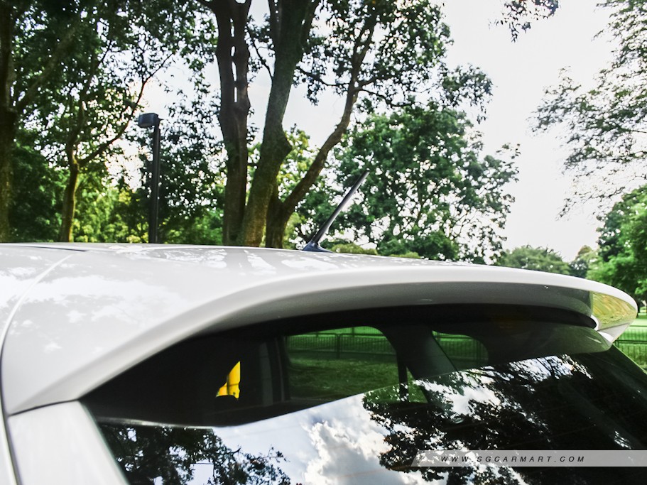 https://i.i-sgcm.com/new_cars/cars/10711/10711_g9