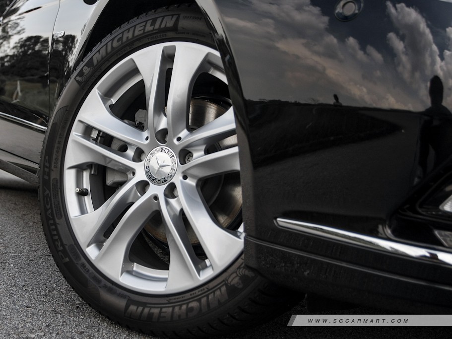 https://i.i-sgcm.com/new_cars/cars/10729/10729_g53