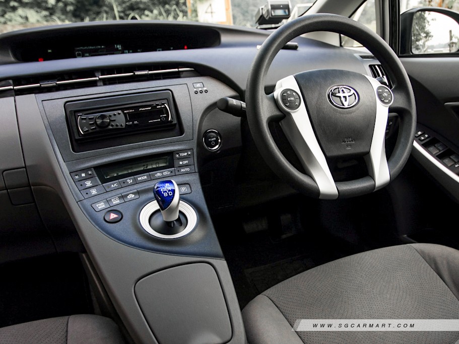 https://i.i-sgcm.com/new_cars/cars/10730/10730_g12