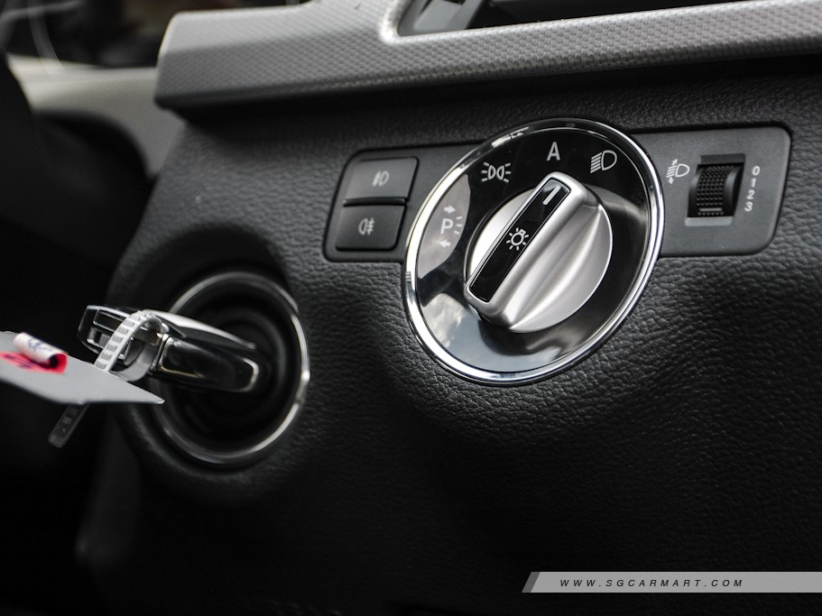 https://i.i-sgcm.com/new_cars/cars/10732/10732_g108