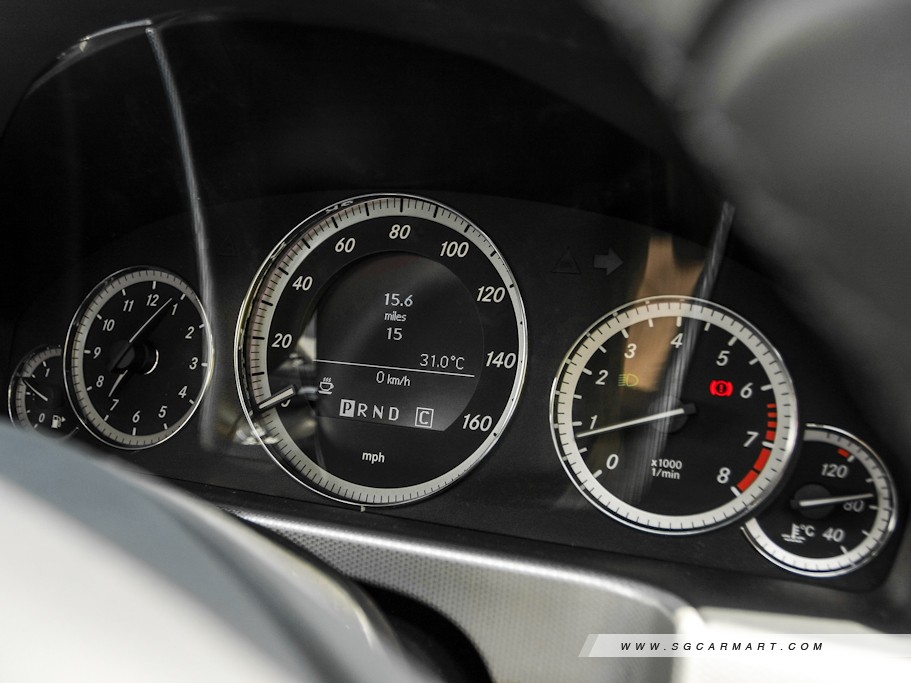 https://i.i-sgcm.com/new_cars/cars/10732/10732_g112