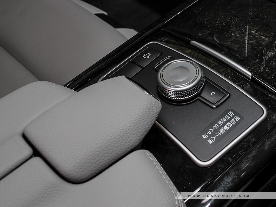 https://i.i-sgcm.com/new_cars/cars/10732/10732_g123