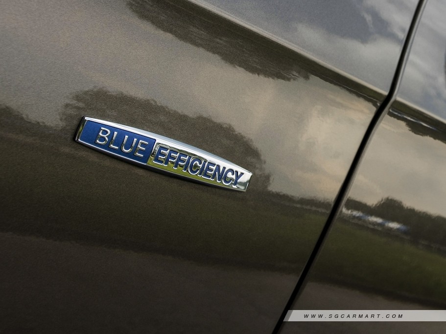 https://i.i-sgcm.com/new_cars/cars/10732/10732_g97