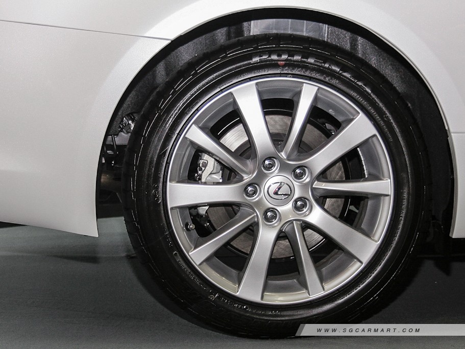 https://i.i-sgcm.com/new_cars/cars/10738/10738_g10