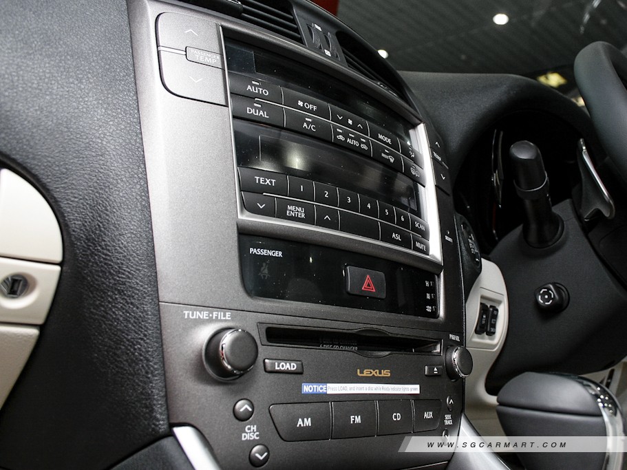 https://i.i-sgcm.com/new_cars/cars/10738/10738_g18