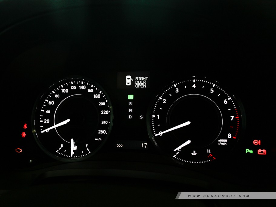 https://i.i-sgcm.com/new_cars/cars/10738/10738_g24