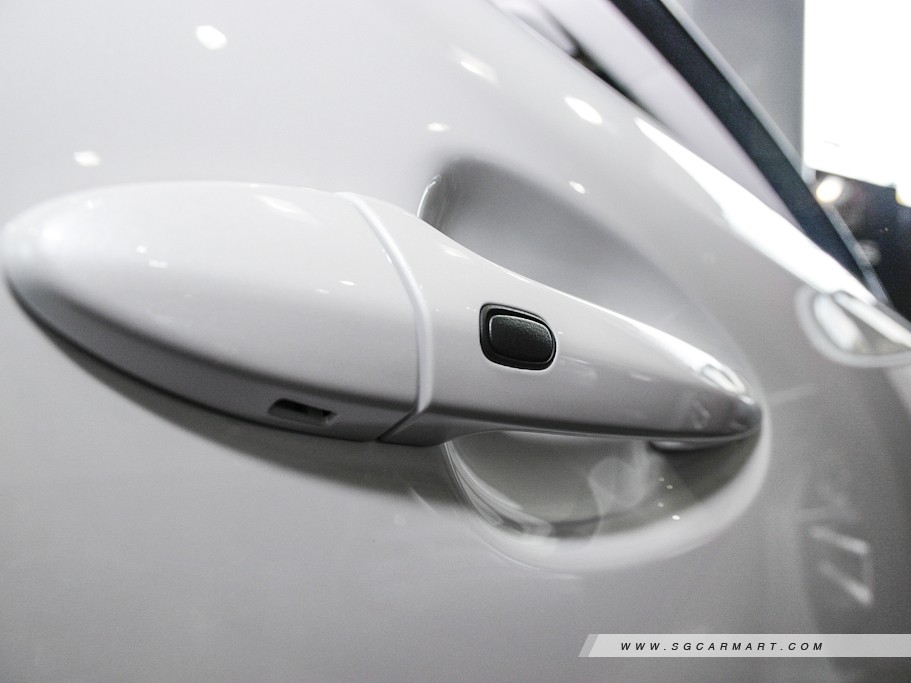 https://i.i-sgcm.com/new_cars/cars/10738/10738_g9