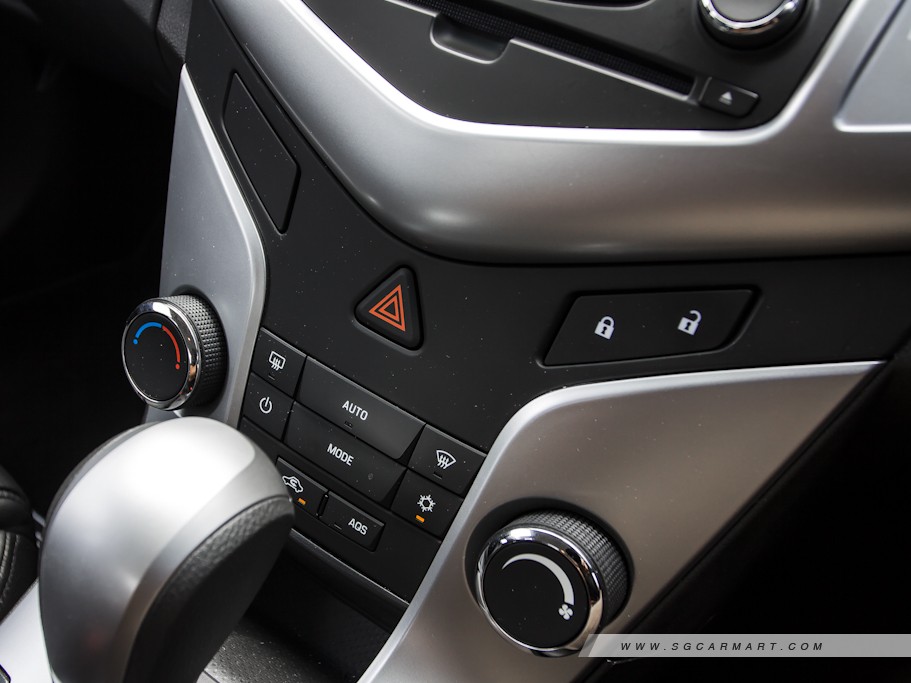https://i.i-sgcm.com/new_cars/cars/10753/10753_g42