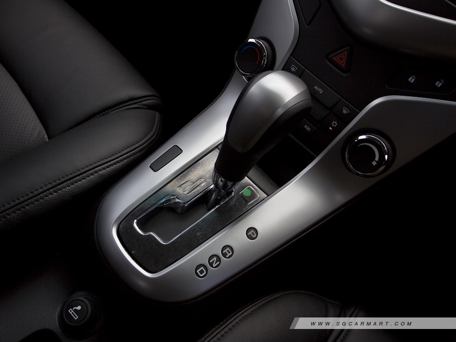 https://i.i-sgcm.com/new_cars/cars/10753/10753_g43
