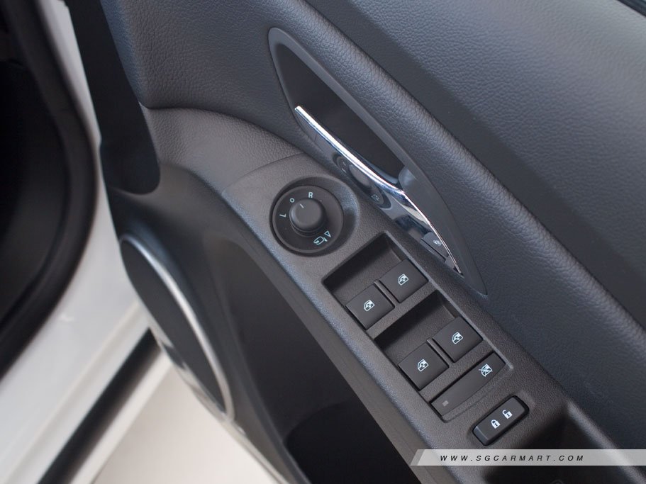 https://i.i-sgcm.com/new_cars/cars/10753/10753_g92
