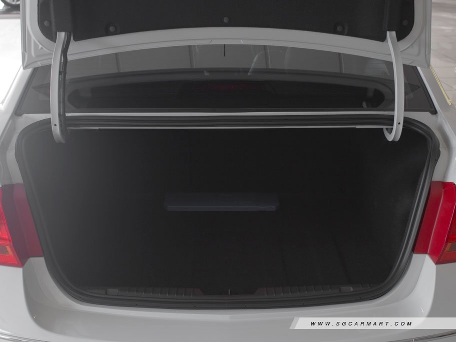 https://i.i-sgcm.com/new_cars/cars/10753/10753_g93