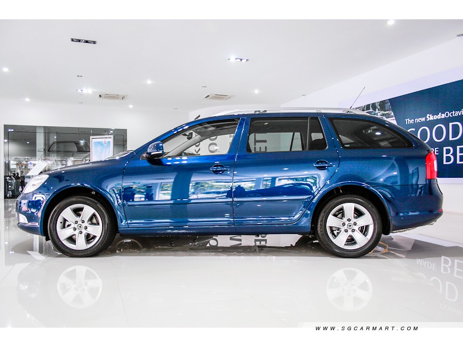 https://i.i-sgcm.com/new_cars/cars/10756/10756_g32