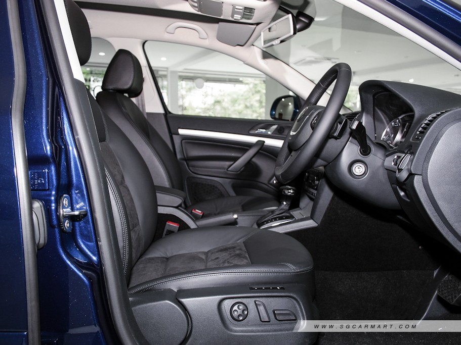 https://i.i-sgcm.com/new_cars/cars/10756/10756_g41